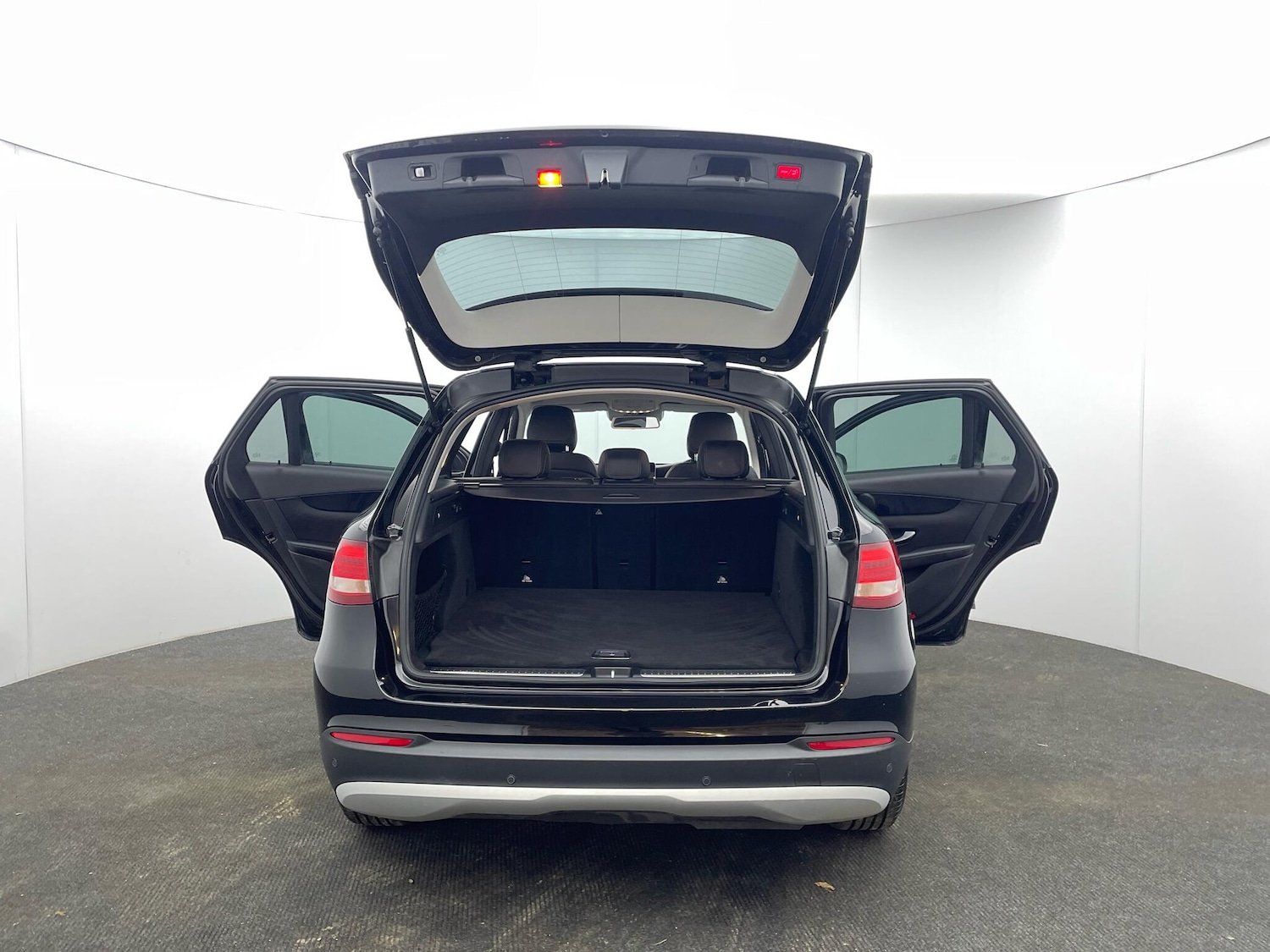 Used Mercedes-Benz GLC 2017 for sale - 76688880: Photo 44