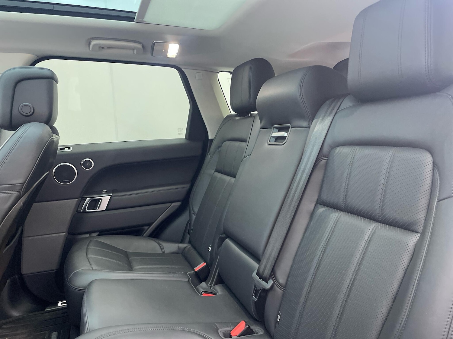 Used Land Rover Range Rover Sport 2018 for sale - 77612875: Photo 15