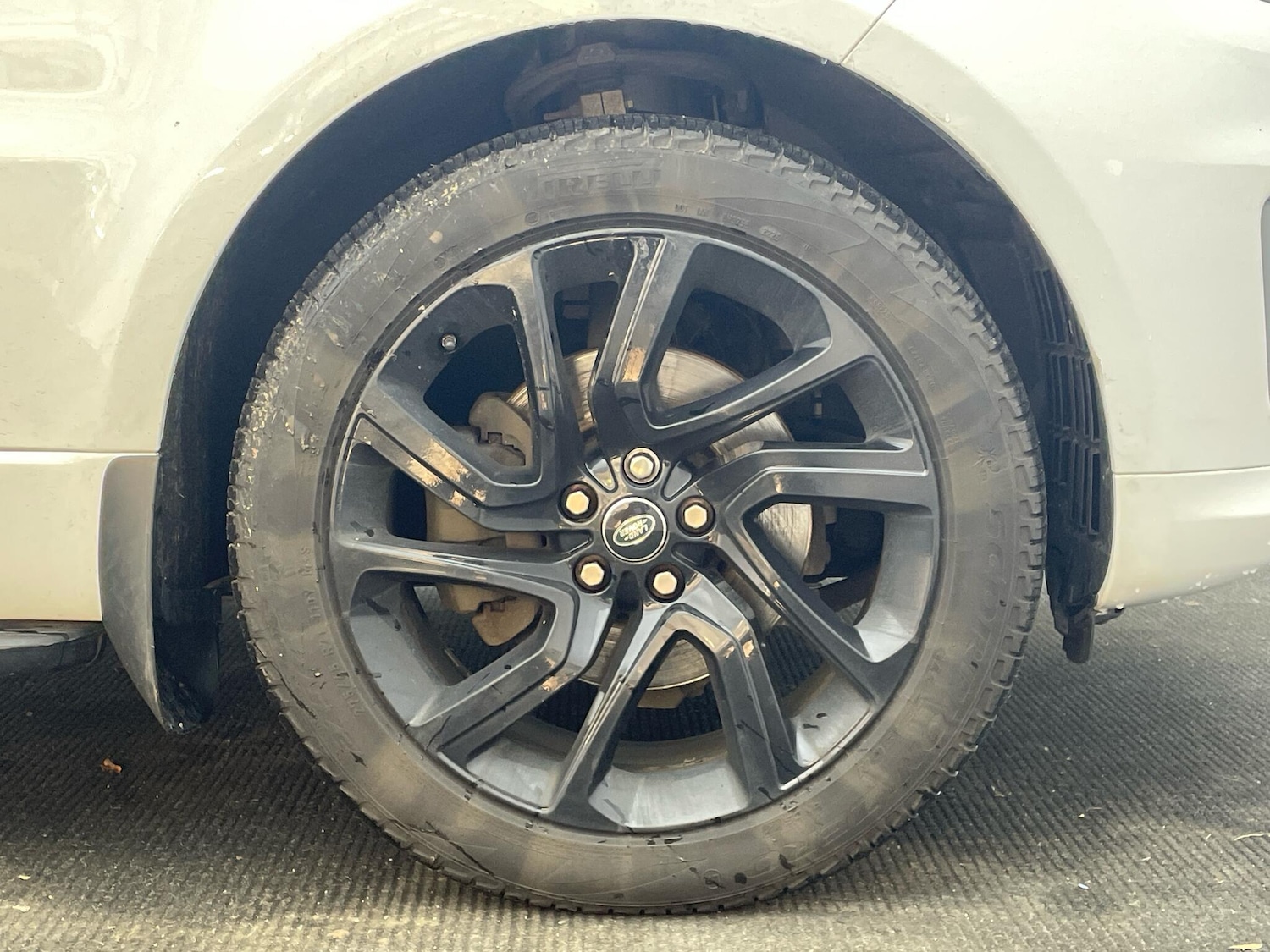 Used Land Rover Range Rover Sport 2018 for sale - 77612875: Photo 4