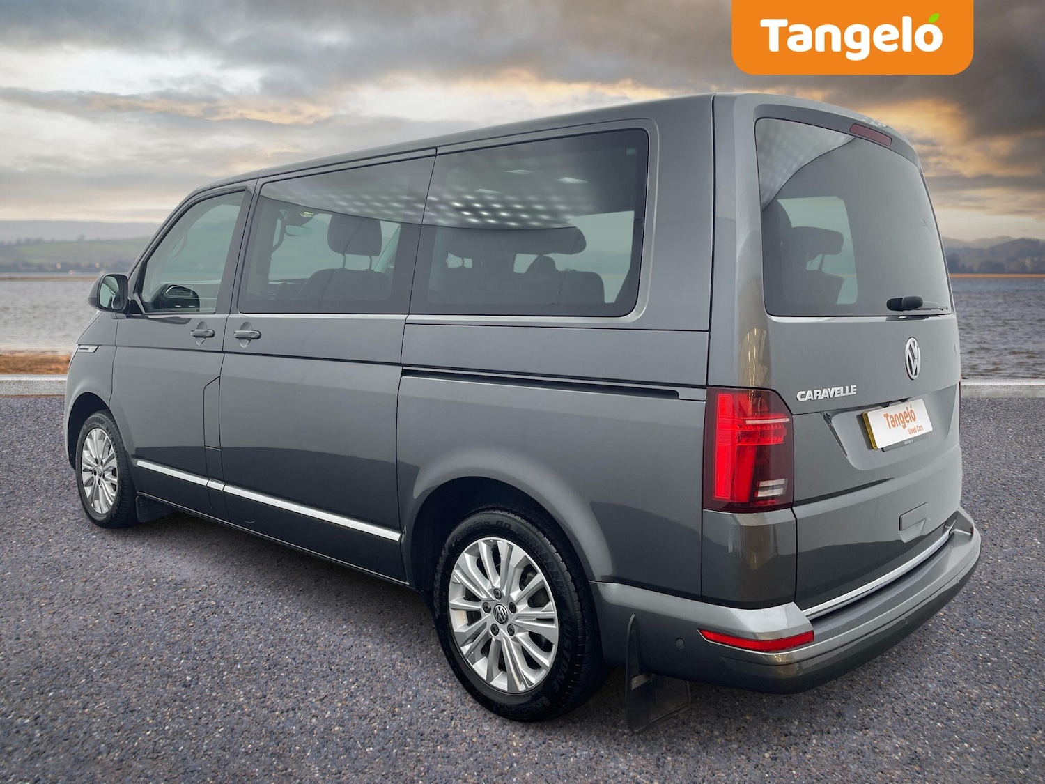 Used Volkswagen Caravelle 2020 for sale - 76457351: Photo 2