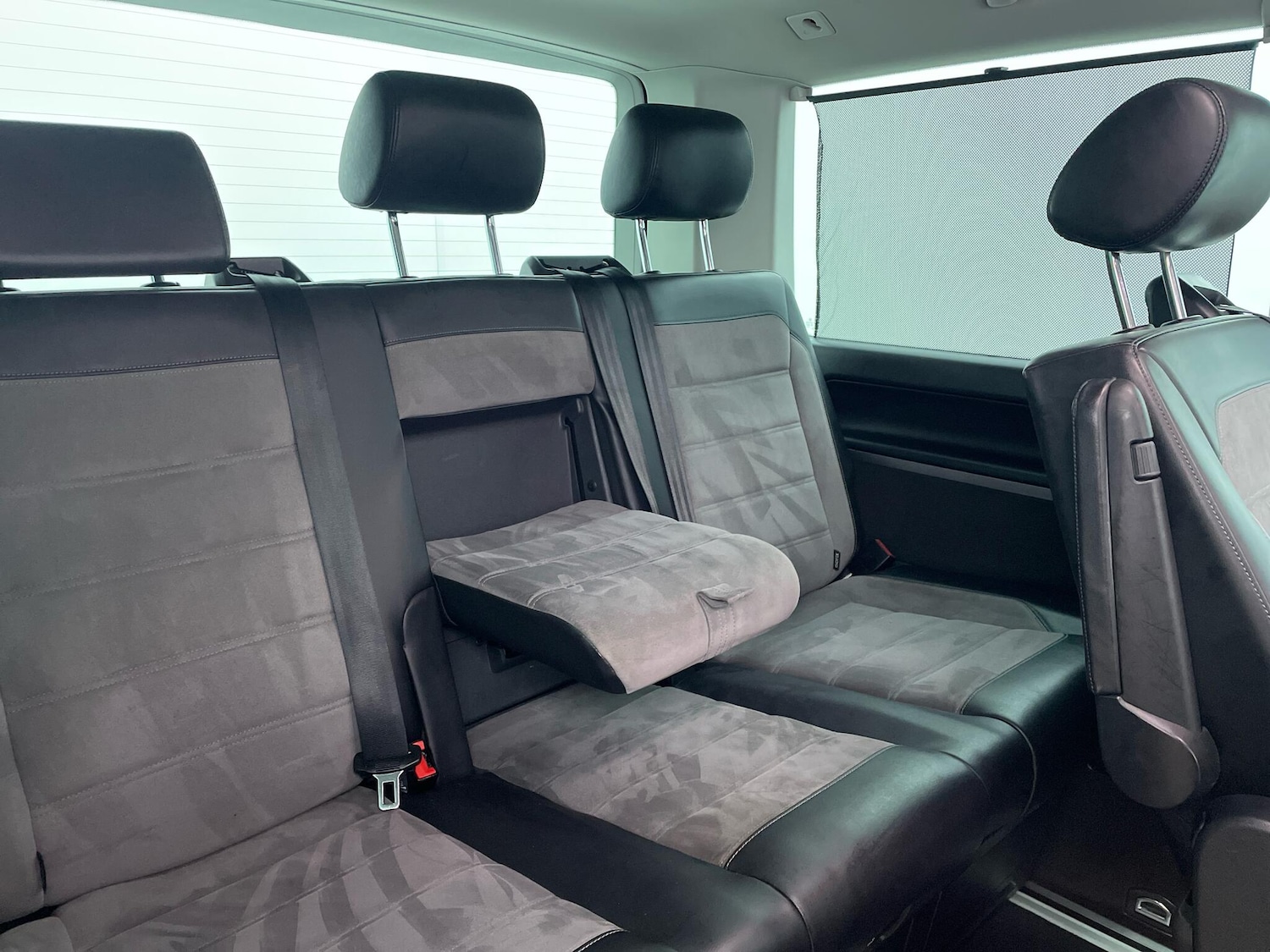 Used Volkswagen Caravelle 2020 for sale - 76457351: Photo 20