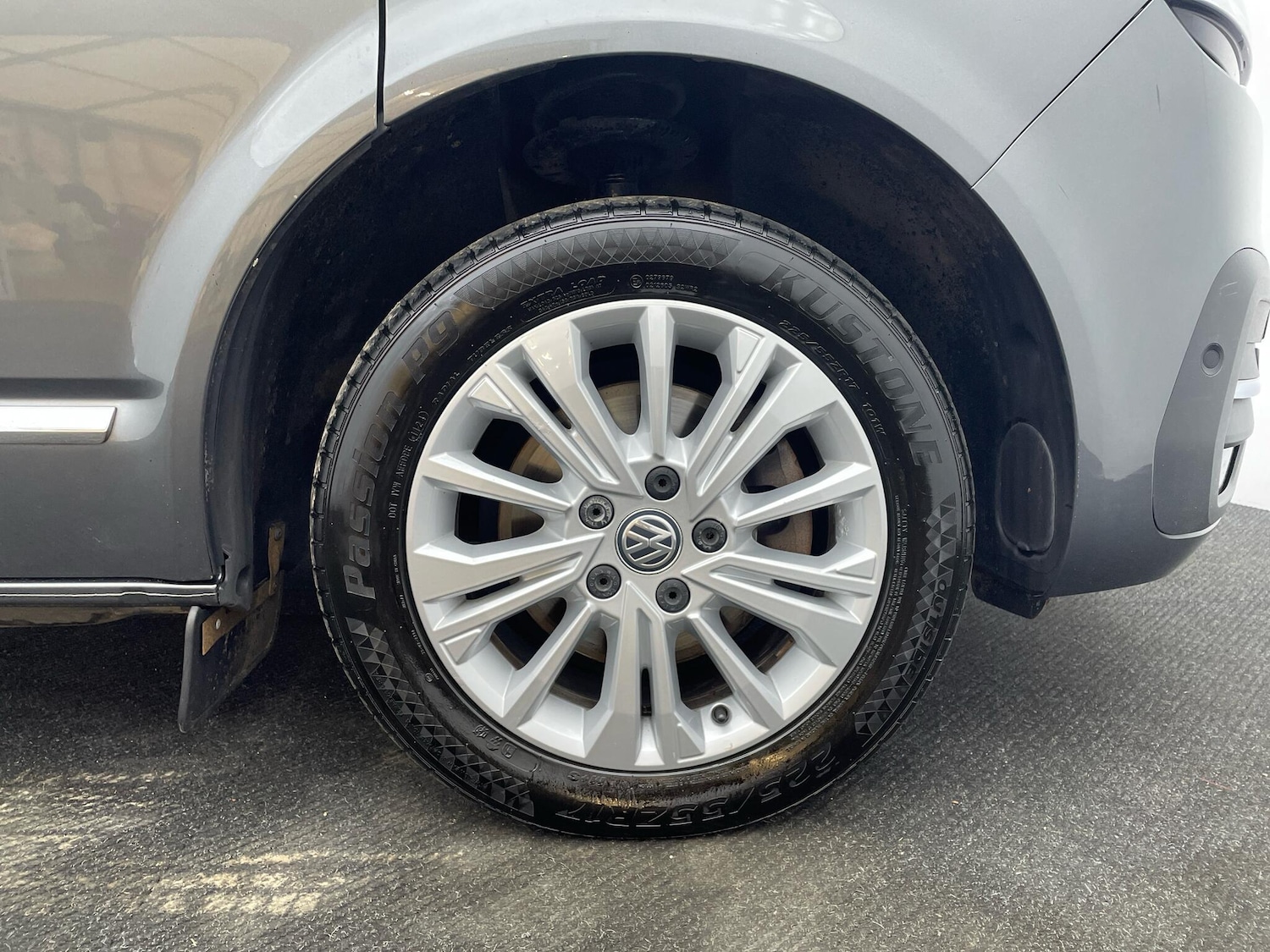 Used Volkswagen Caravelle 2020 for sale - 76457351: Photo 4