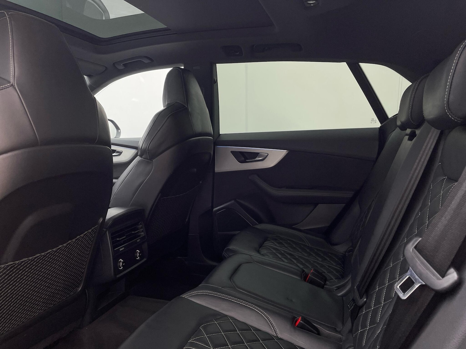 Used Audi SQ8 2020 for sale - 76765863: Photo 10