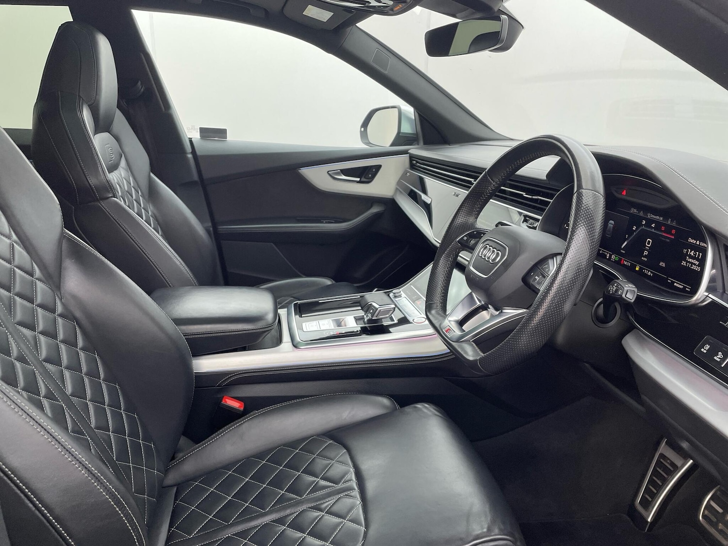 Used Audi SQ8 2020 for sale - 76765863: Photo 29