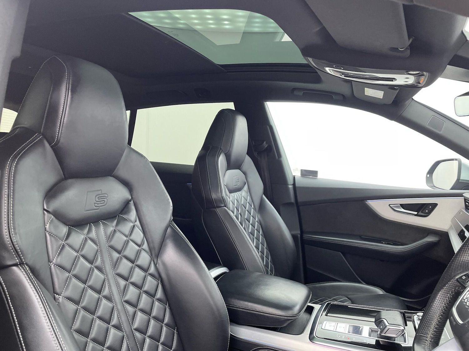 Used Audi SQ8 2020 for sale - 76765863: Photo 30