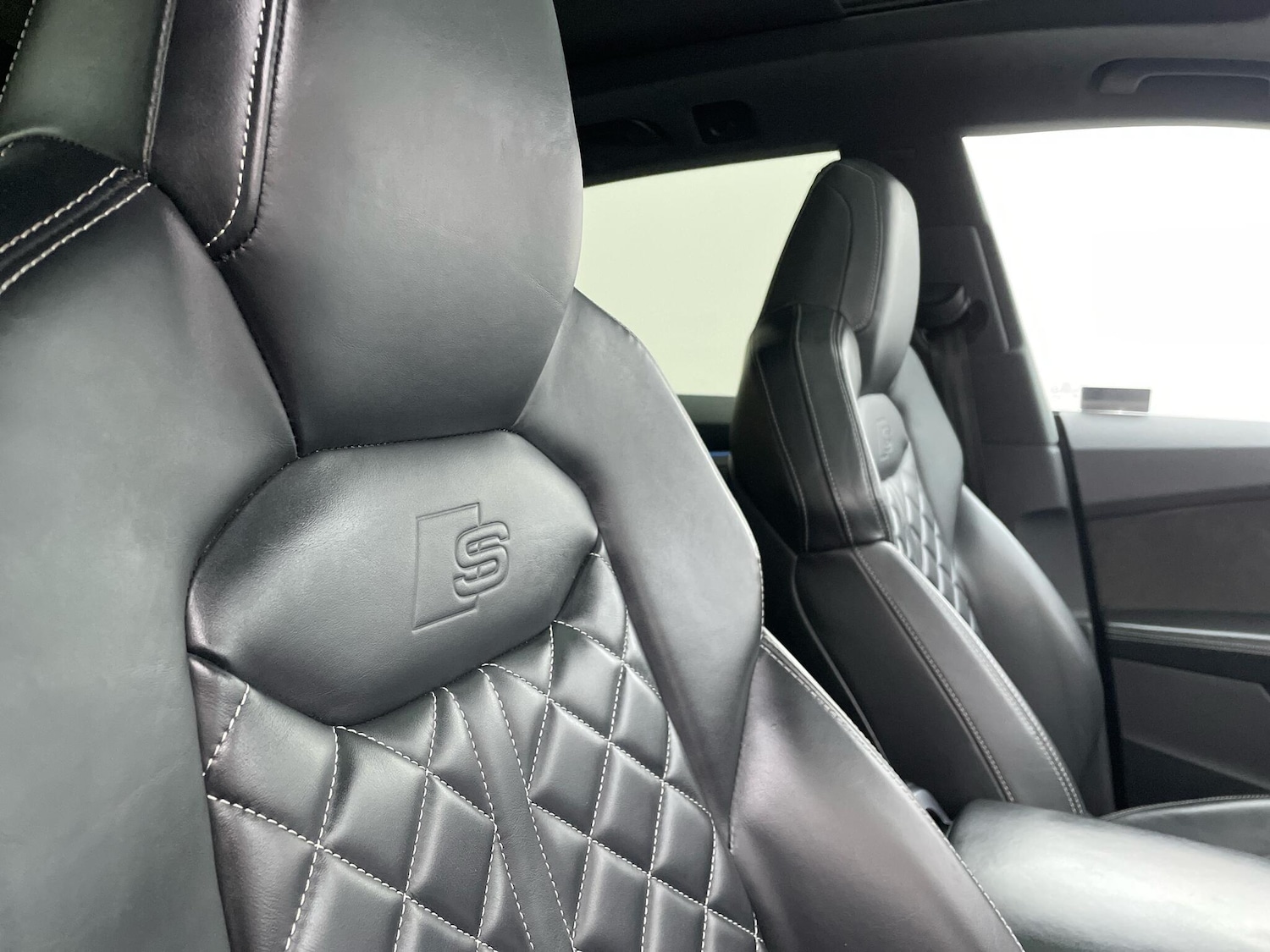 Used Audi SQ8 2020 for sale - 76765863: Photo 32