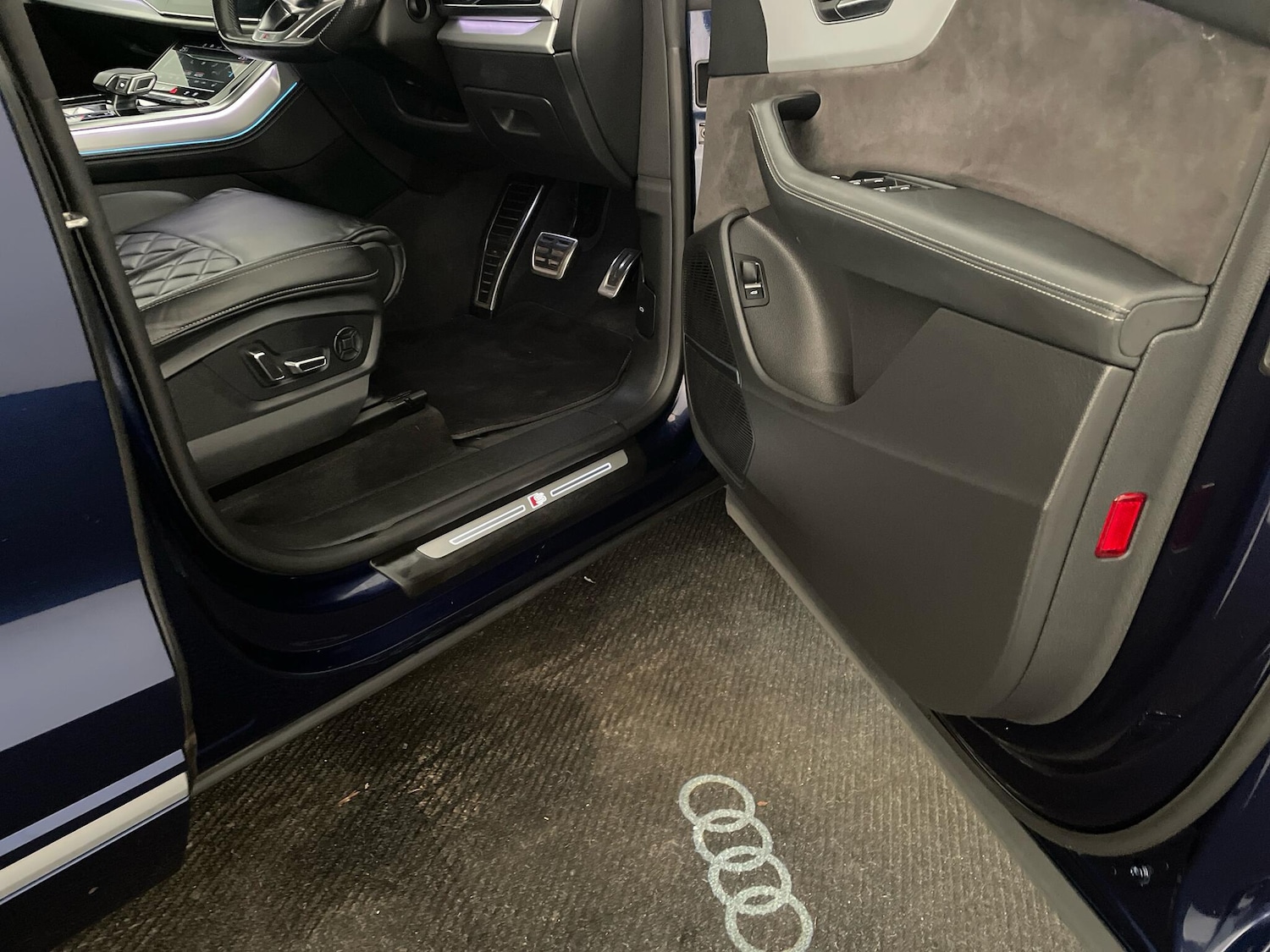 Used Audi SQ8 2020 for sale - 76765863: Photo 40