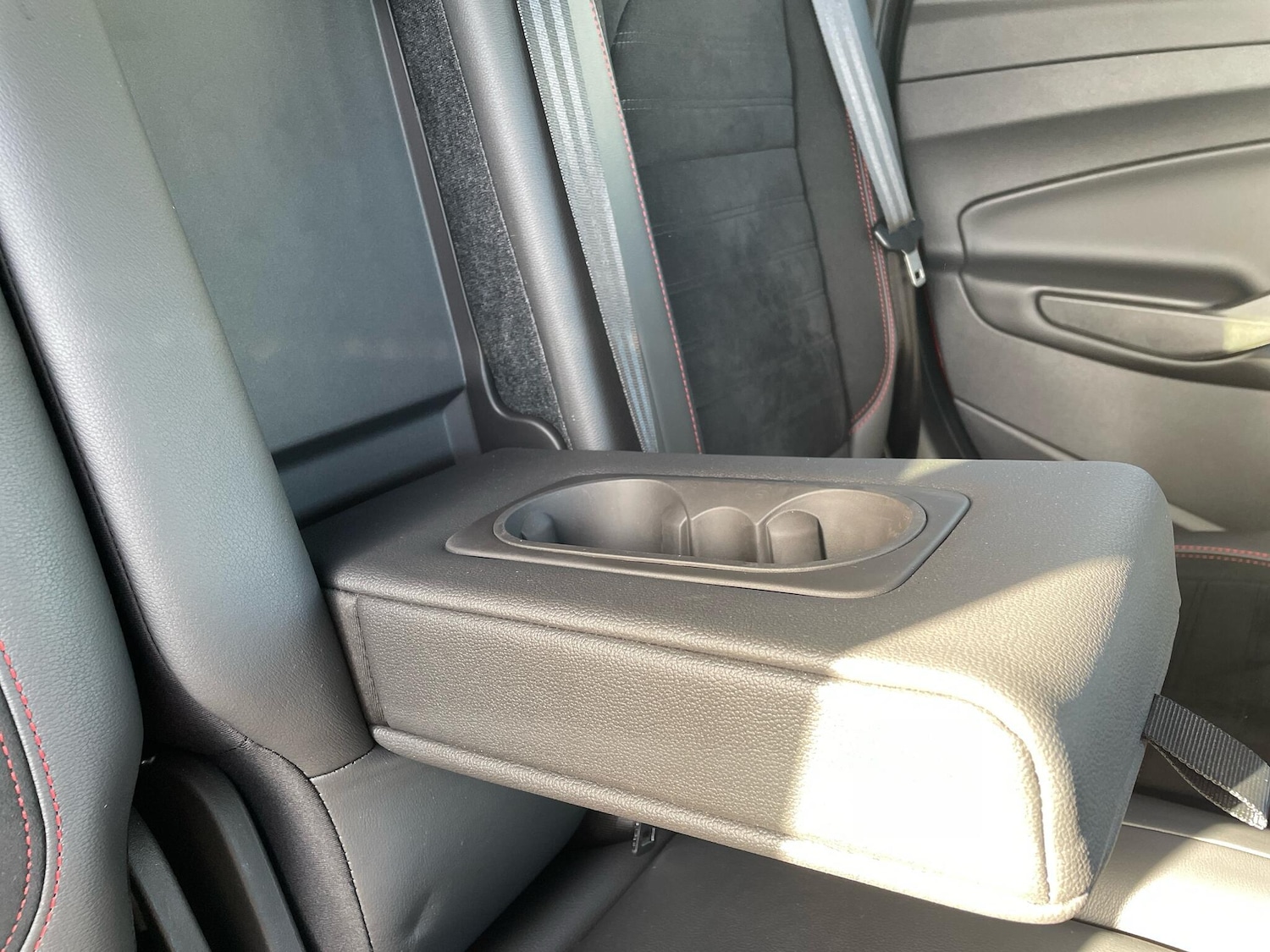 Used Ford Kuga 2018 for sale - 75645999: Photo 22