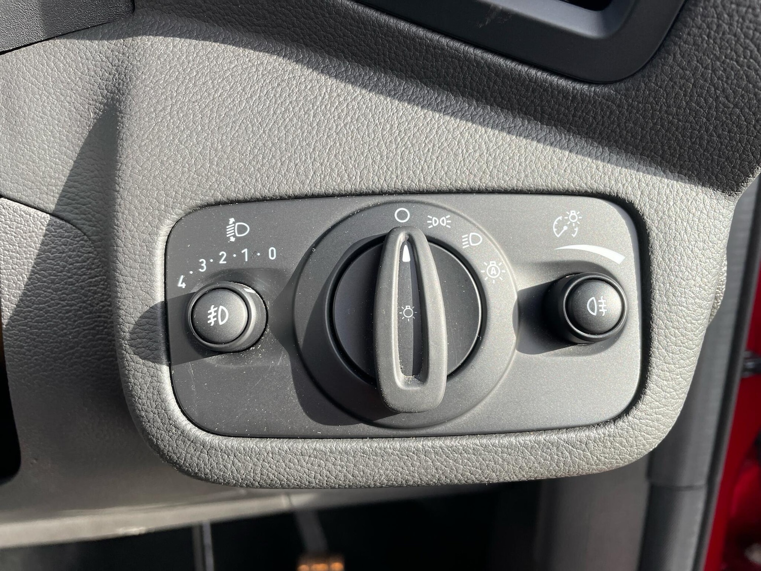 Used Ford Kuga 2018 for sale - 75645999: Photo 26