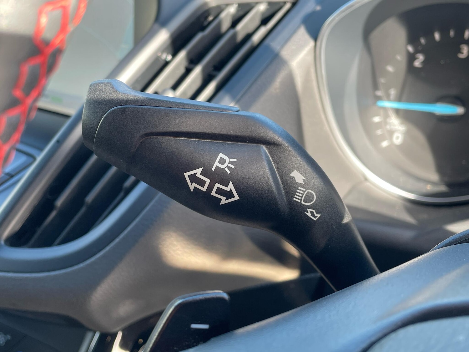 Used Ford Kuga 2018 for sale - 75645999: Photo 31