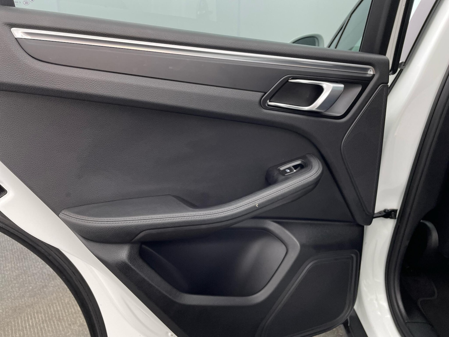 Used Porsche Macan 2018 for sale - 76612880: Photo 17