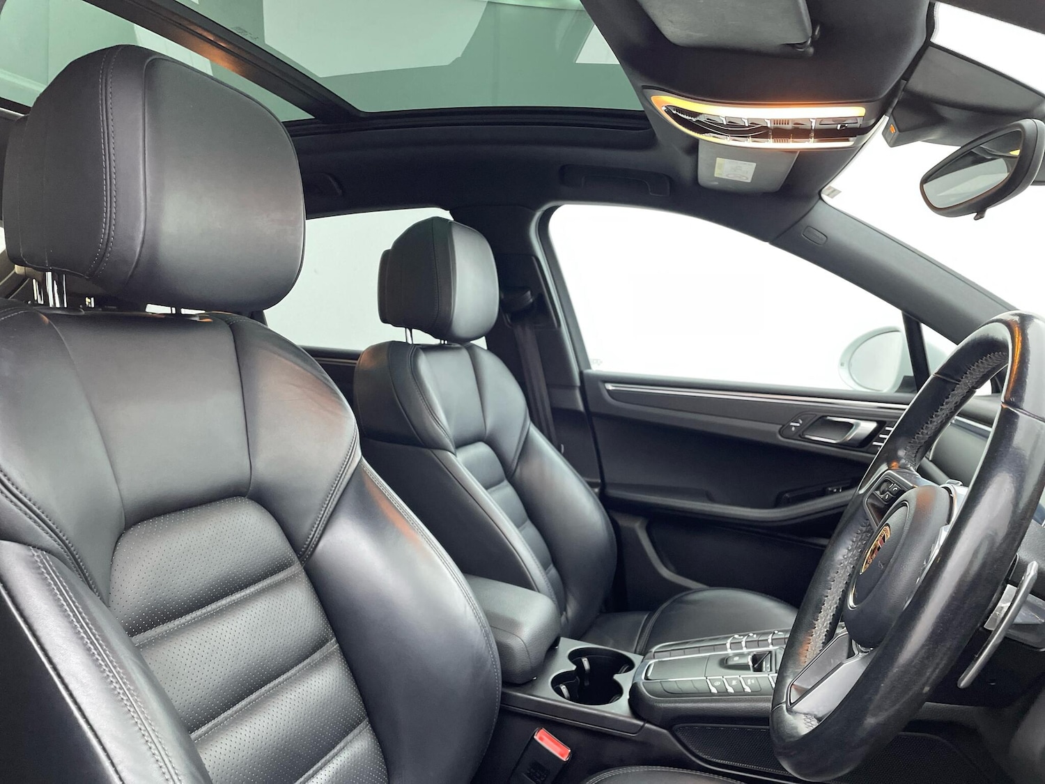 Used Porsche Macan 2018 for sale - 76612880: Photo 27