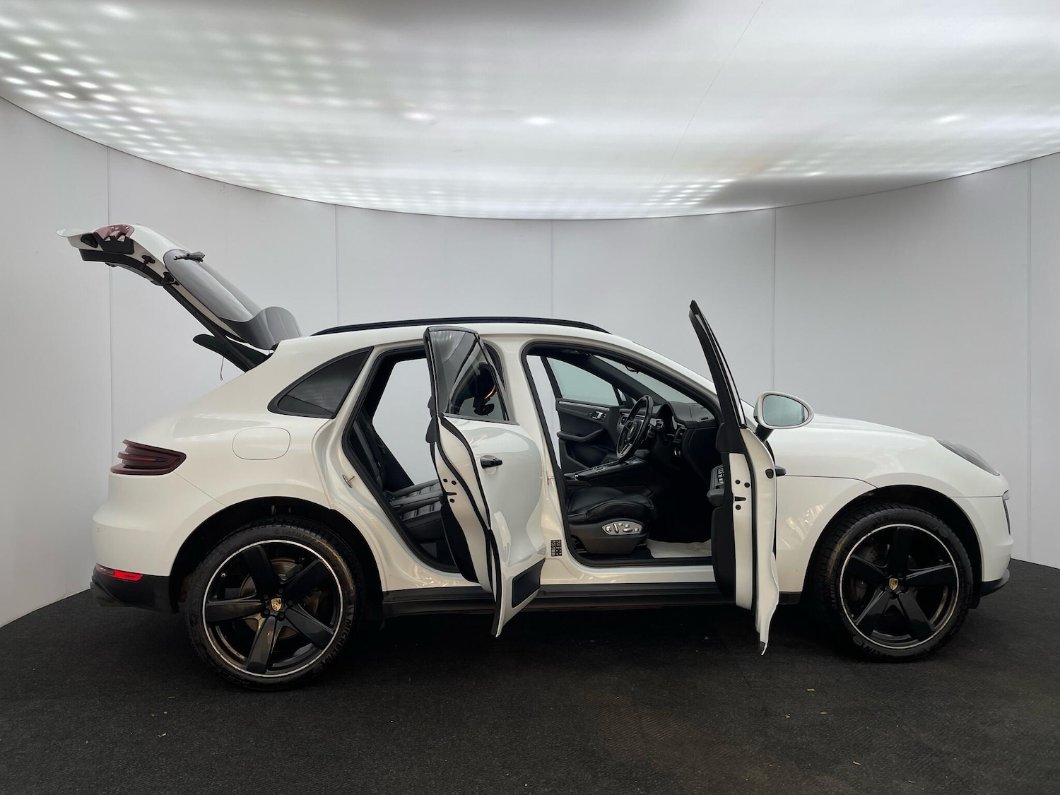 Used Porsche Macan 2018 for sale - 76612880: Photo 39