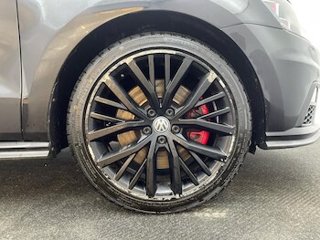 Used Volkswagen Polo 2016 for sale - 76512509: Photo