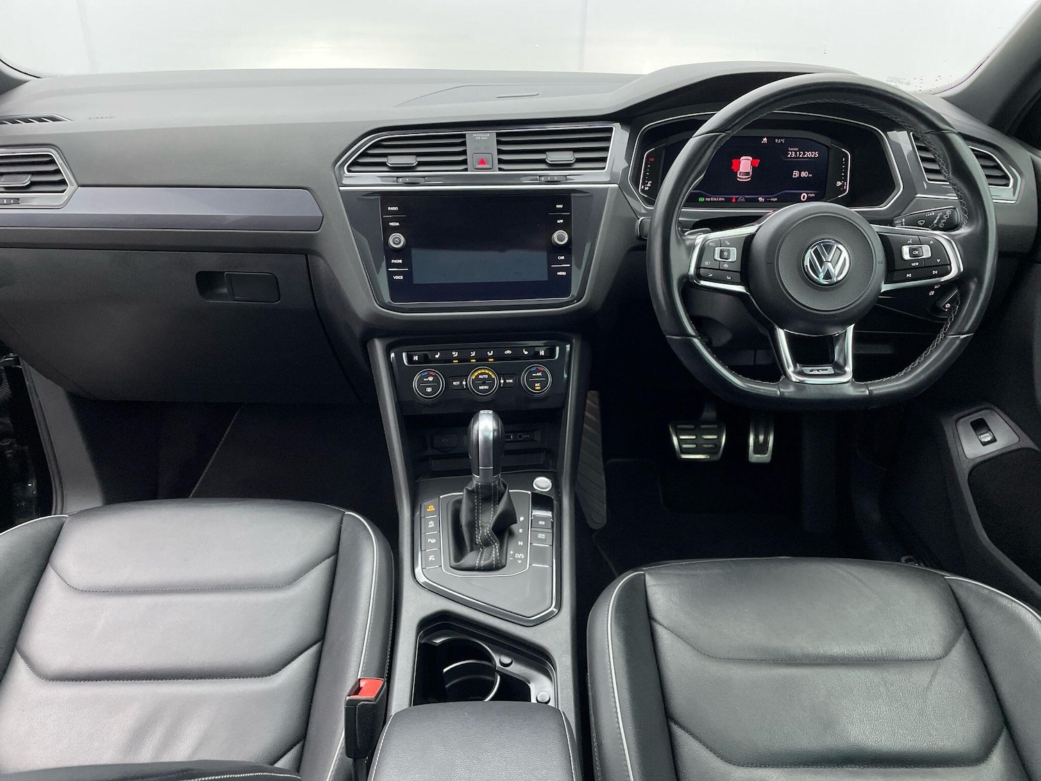 Used Volkswagen Tiguan 2019 for sale - 77230220: Photo 14