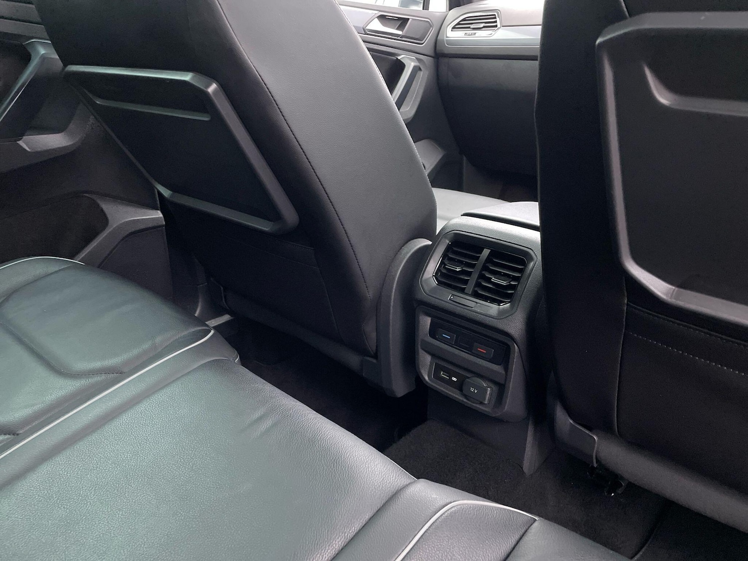 Used Volkswagen Tiguan 2019 for sale - 77230220: Photo 24