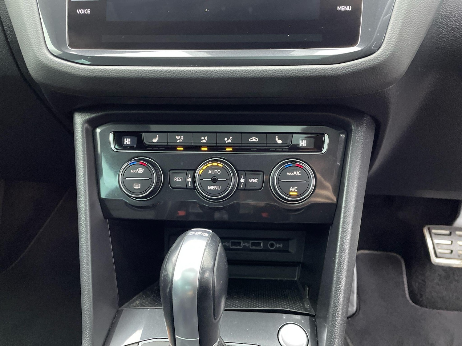 Used Volkswagen Tiguan 2019 for sale - 77230220: Photo 25