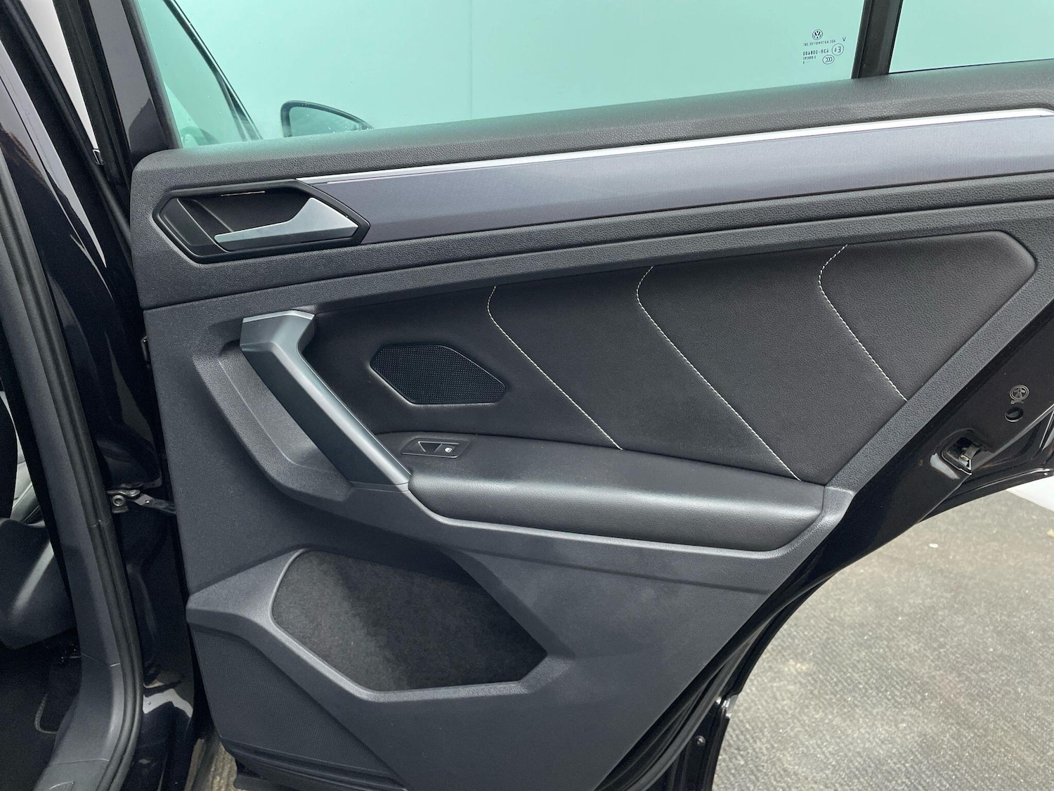 Used Volkswagen Tiguan 2019 for sale - 77230220: Photo 27