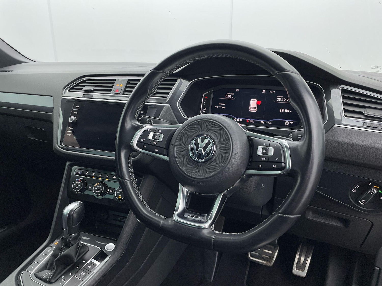 Used Volkswagen Tiguan 2019 for sale - 77230220: Photo 33