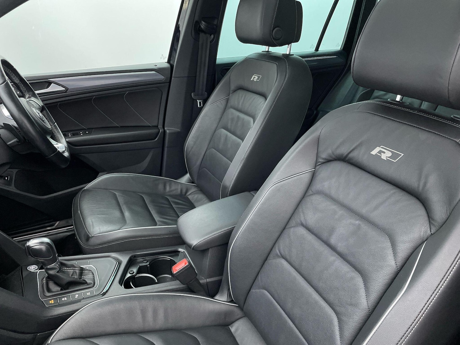 Used Volkswagen Tiguan 2019 for sale - 77230220: Photo 35