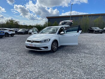 Used Volkswagen Golf 2017 for sale - 78100483: Photo