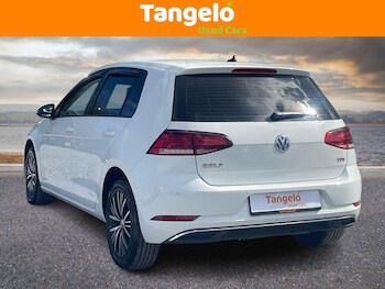 Used Volkswagen Golf 2017 for sale - 78100483: Photo