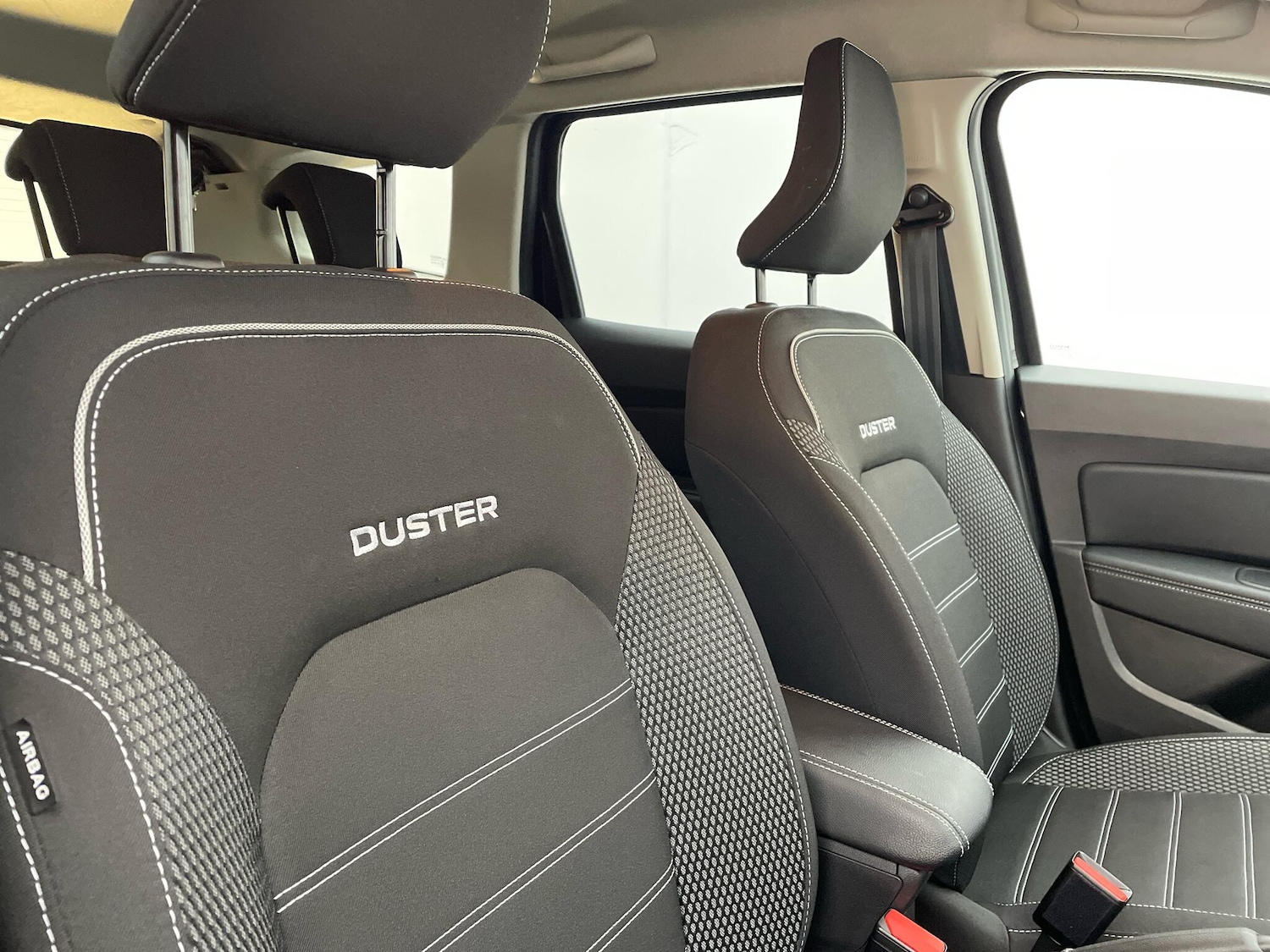 Used Dacia Duster 2023 for sale - 76645998: Photo 23