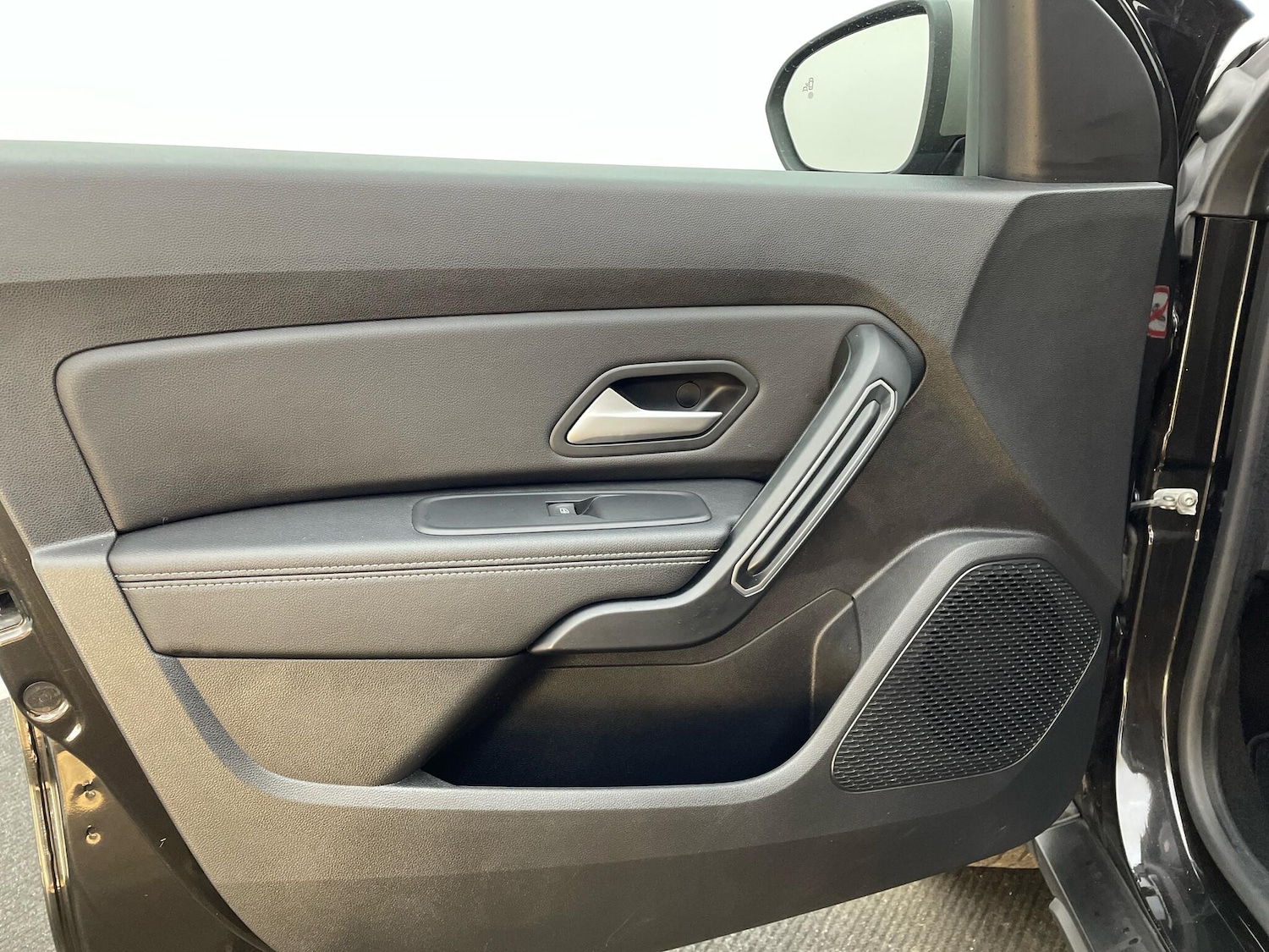 Used Dacia Duster 2023 for sale - 76645998: Photo 24