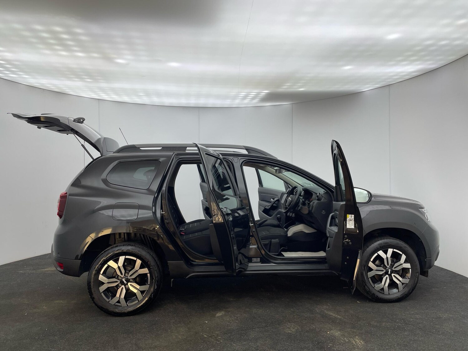 Used Dacia Duster 2023 for sale - 76645998: Photo 34
