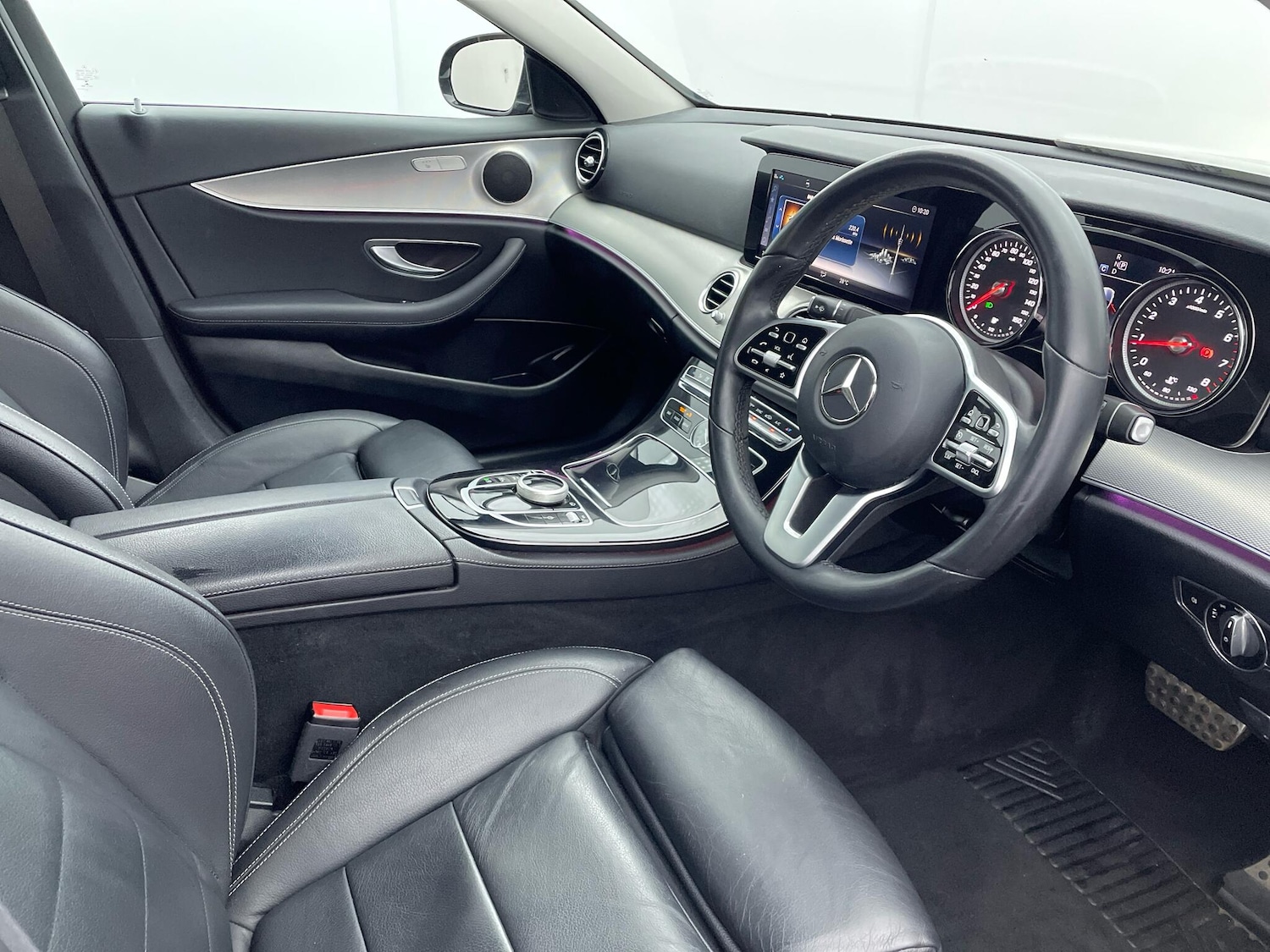 Used Mercedes-Benz E Class 2018 for sale - 77108937: Photo 25