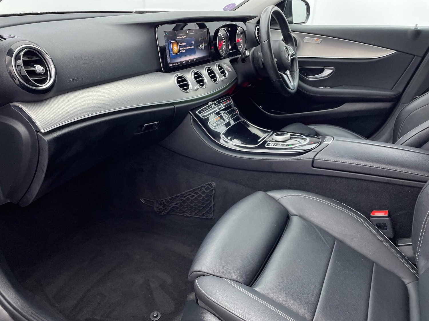 Used Mercedes-Benz E Class 2018 for sale - 77108937: Photo 28