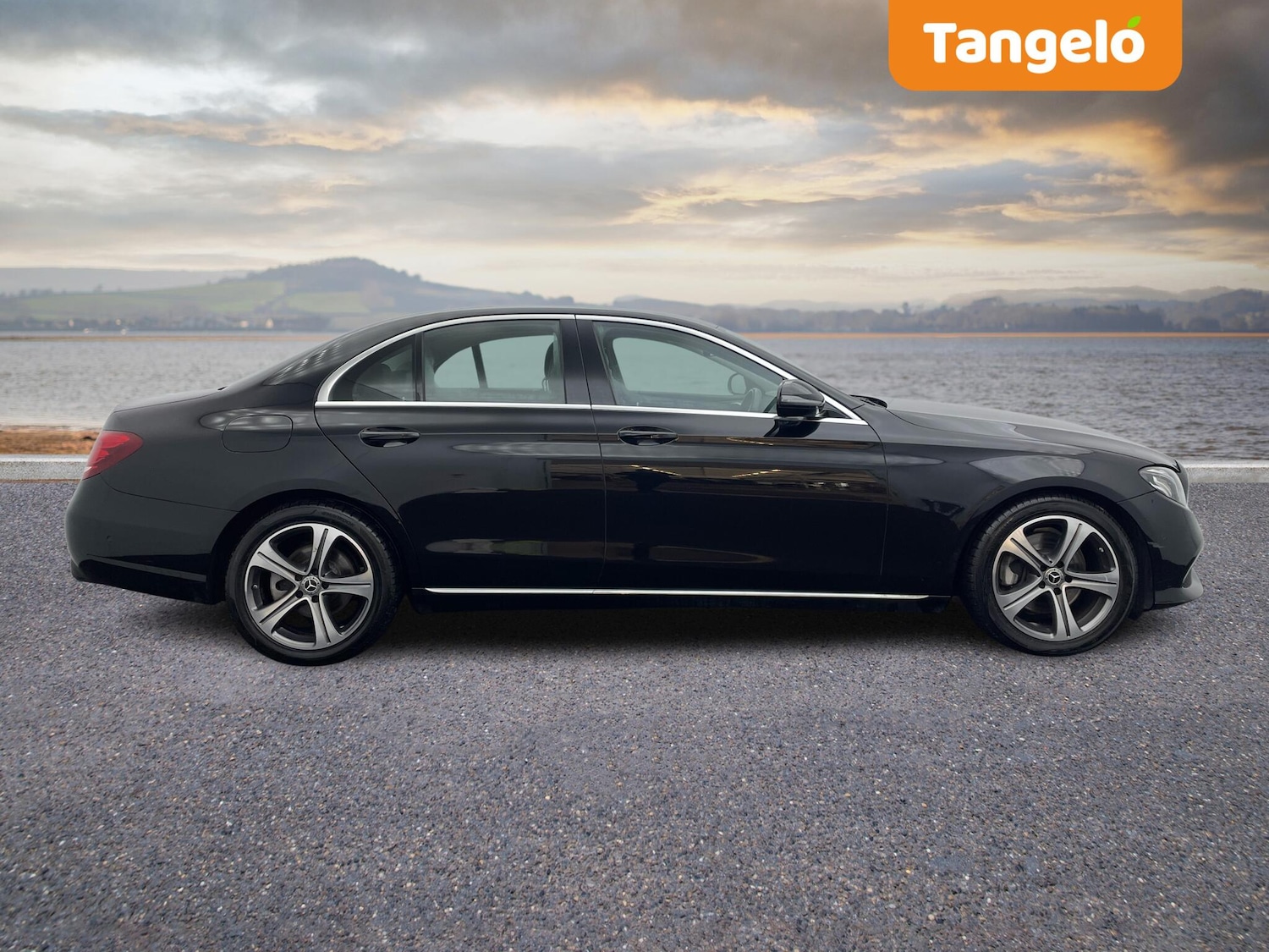 Used Mercedes-Benz E Class 2018 for sale - 77108937: Photo 3