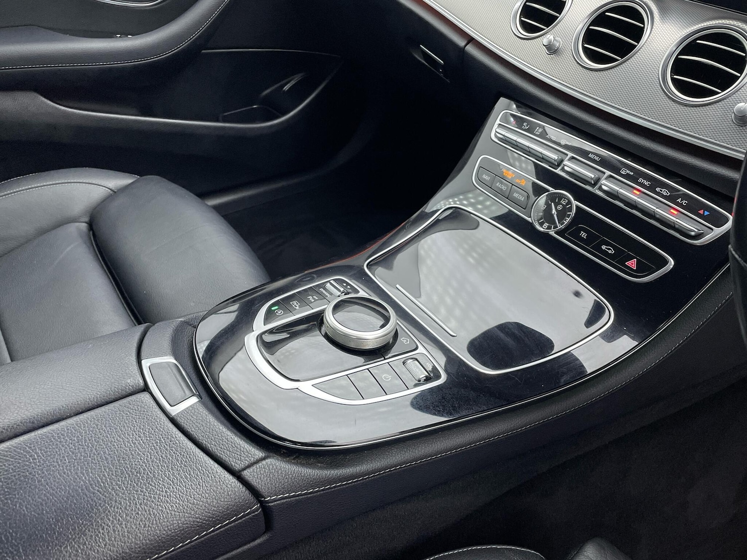 Used Mercedes-Benz E Class 2018 for sale - 77108937: Photo 8