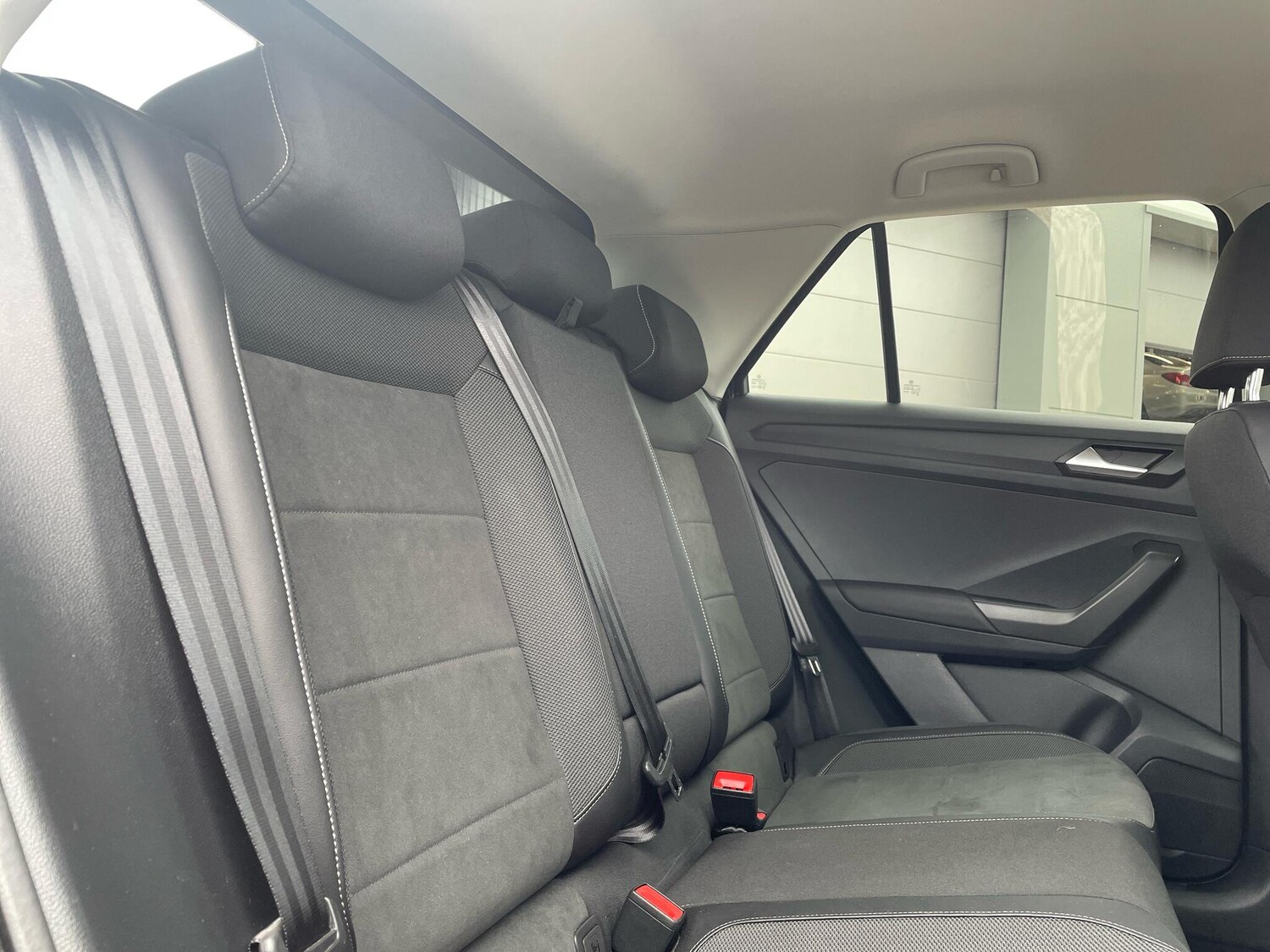 Used Volkswagen T-Roc 2023 for sale - 77468226: Photo 21