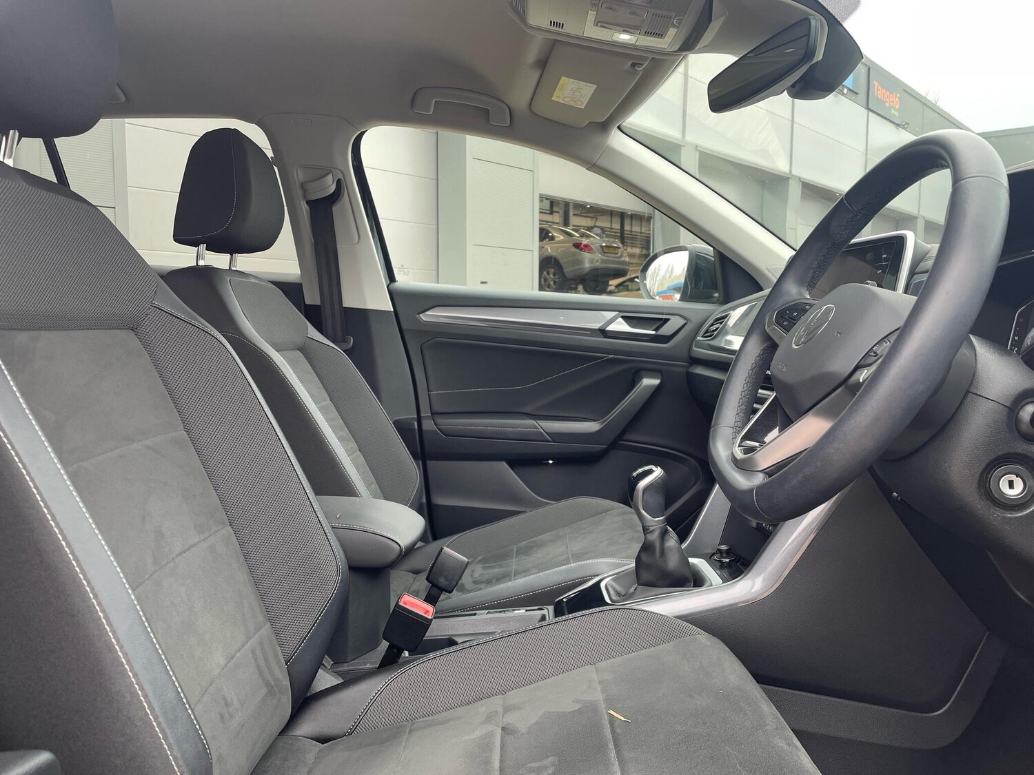 Used Volkswagen T-Roc 2023 for sale - 77468226: Photo 23