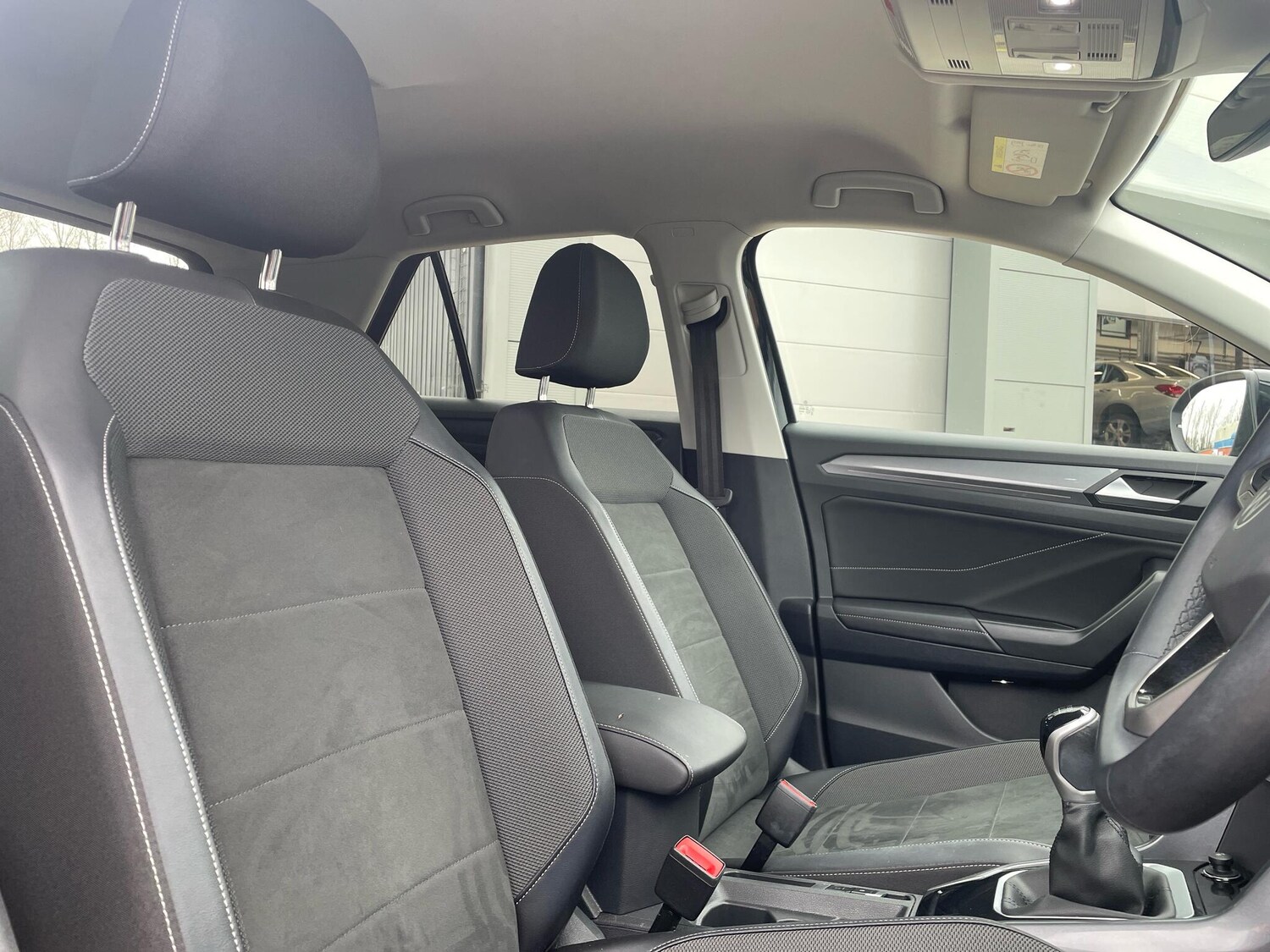 Used Volkswagen T-Roc 2023 for sale - 77468226: Photo 24