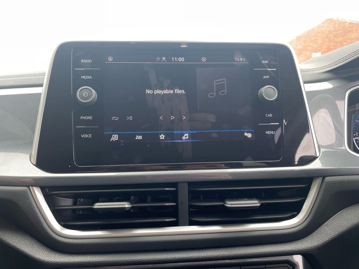 Used Volkswagen T-Roc 2023 for sale - 77468226: Photo 33