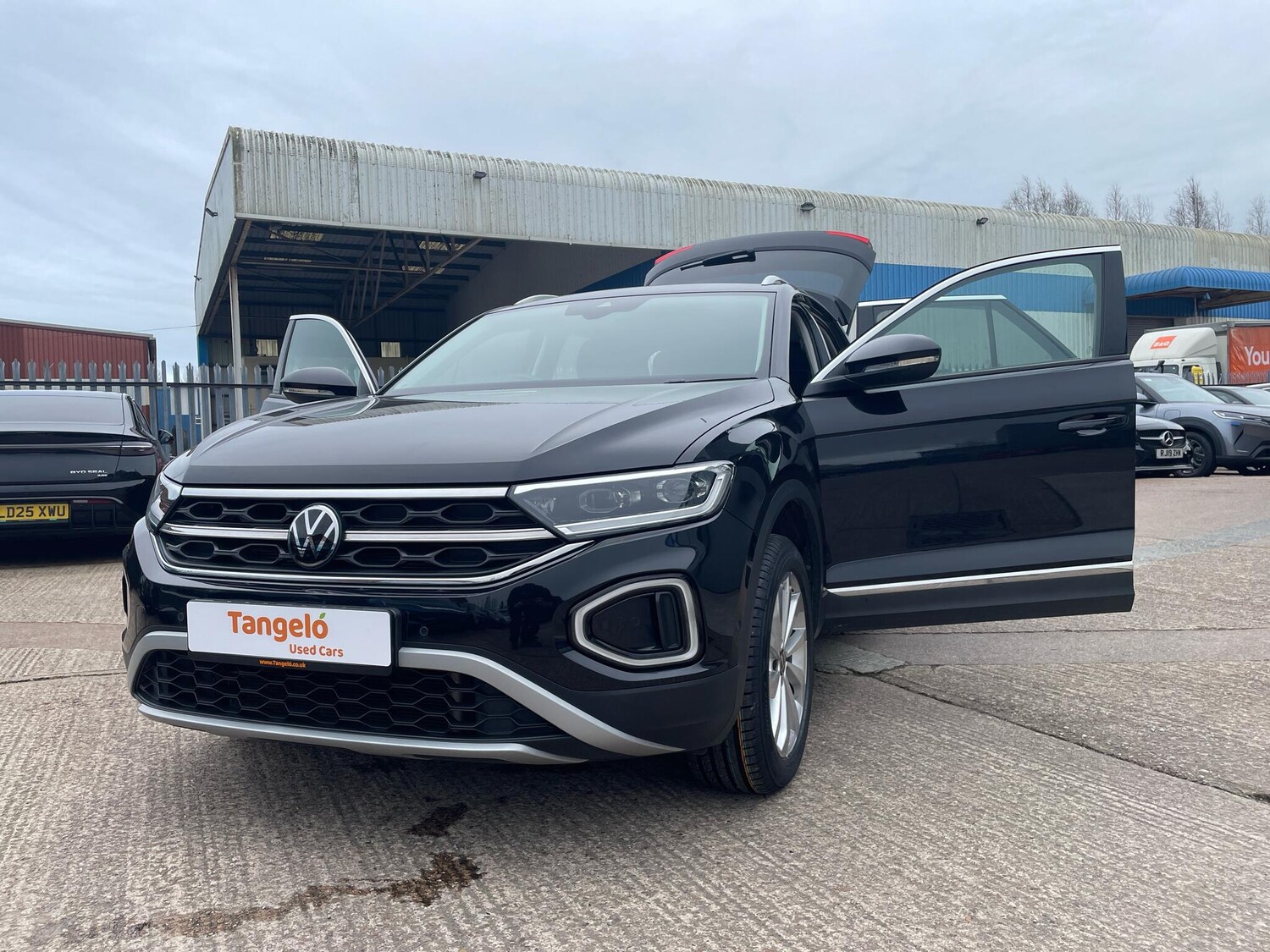 Used Volkswagen T-Roc 2023 for sale - 77468226: Photo 36