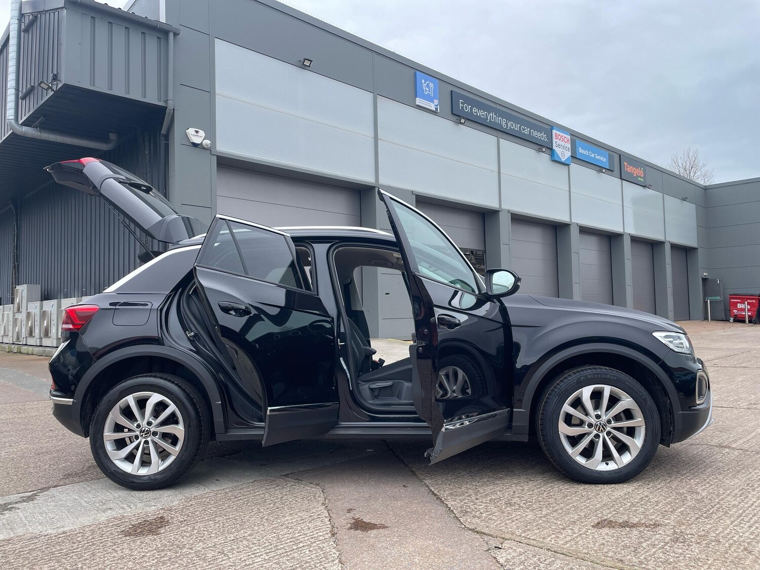 Used Volkswagen T-Roc 2023 for sale - 77468226: Photo 39