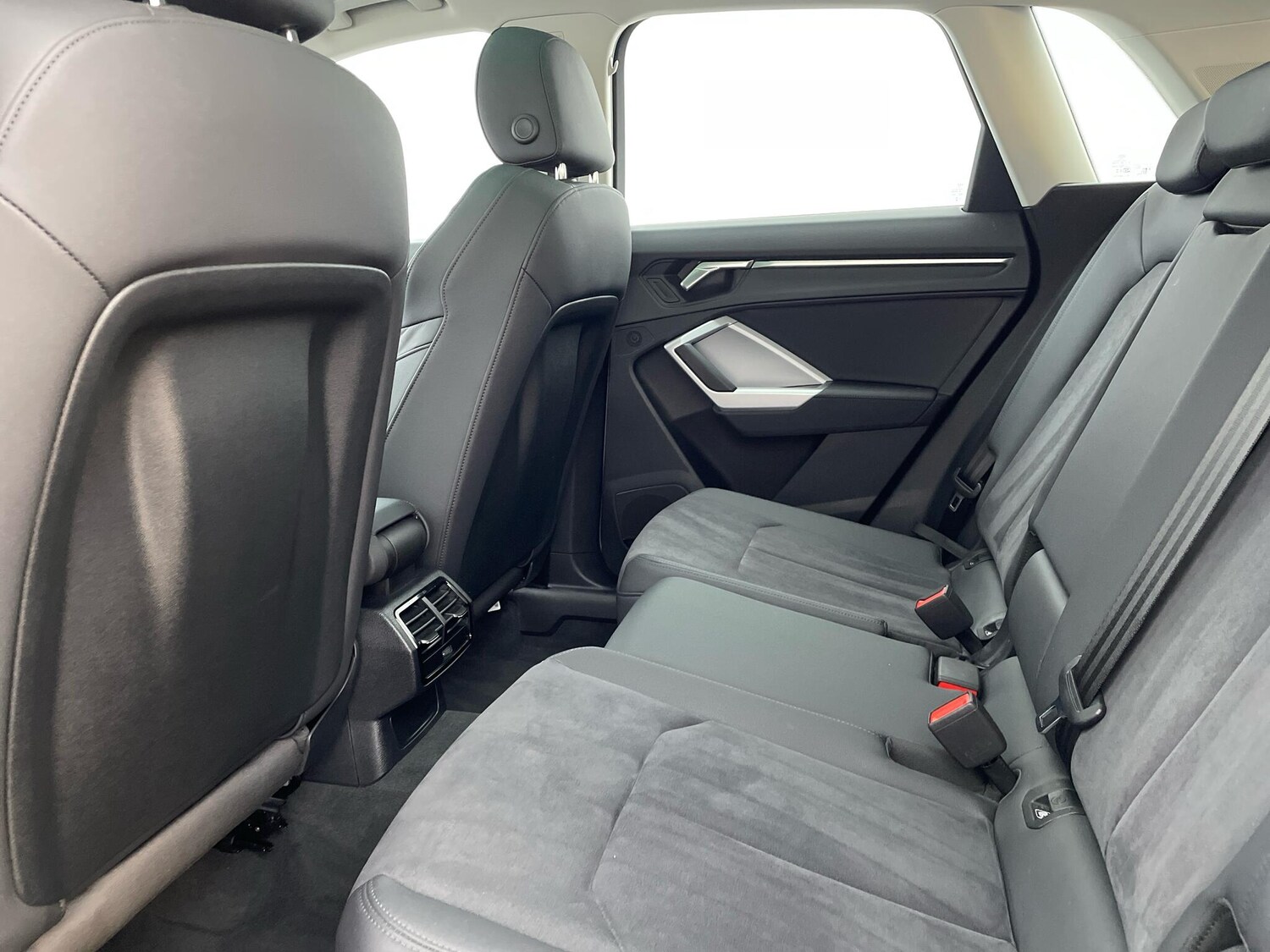 Used Audi Q3 for sale - 77671875: Photo 10