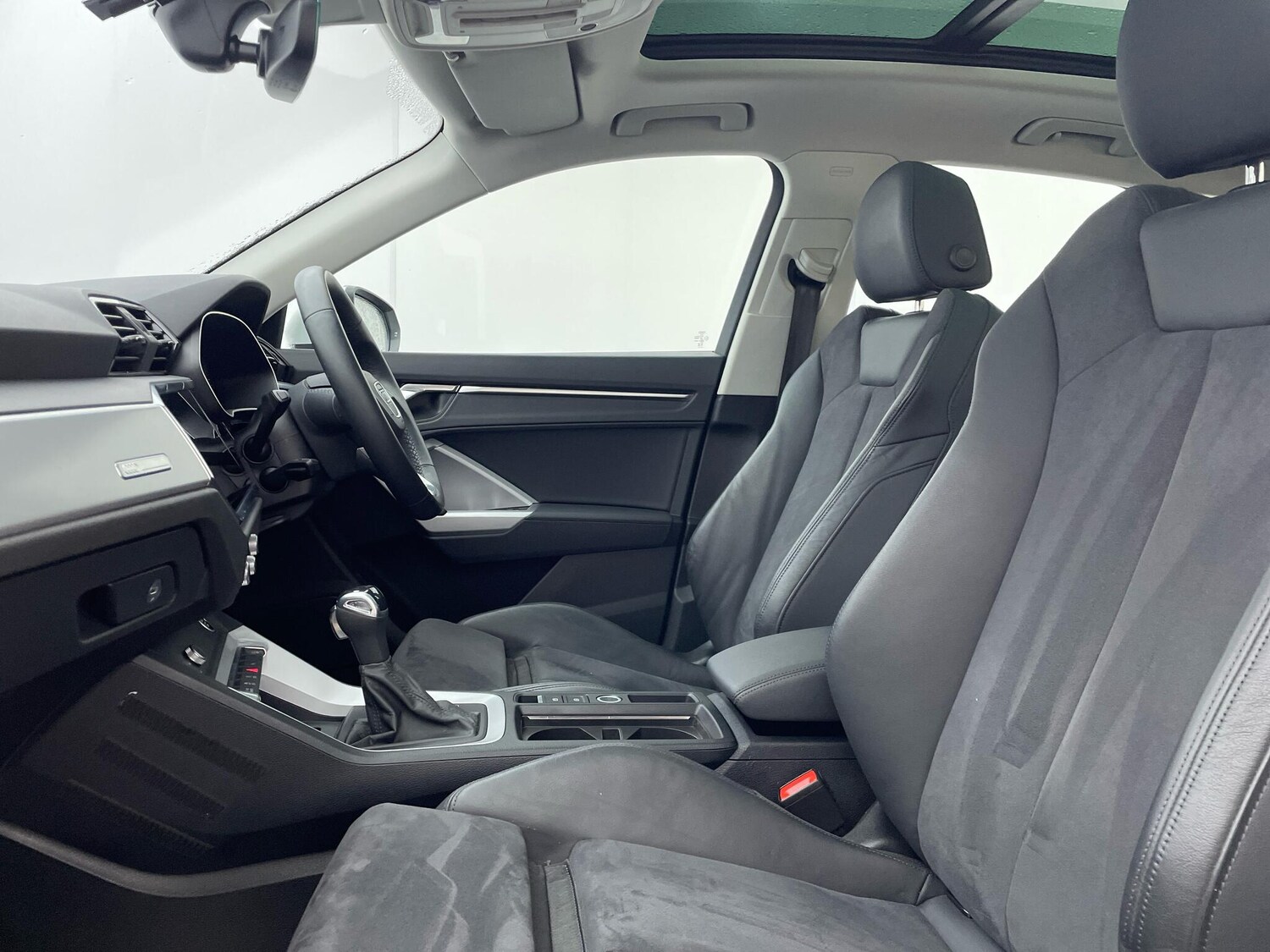 Used Audi Q3 for sale - 77671875: Photo 16