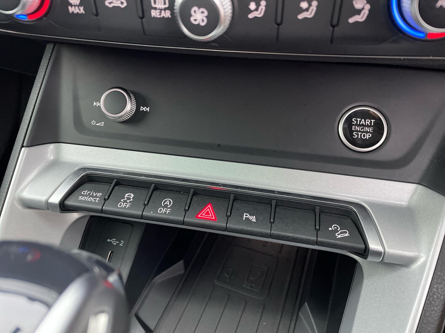 Used Audi Q3 for sale - 77671875: Photo 28