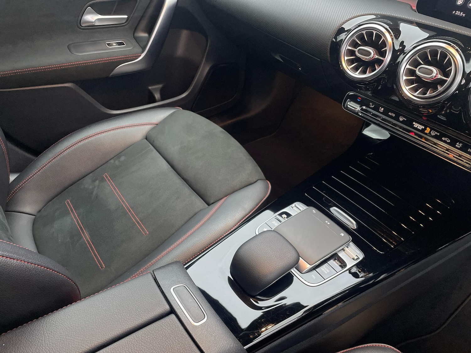 Used Mercedes-Benz A-Class 2019 for sale - 76689062: Photo 21