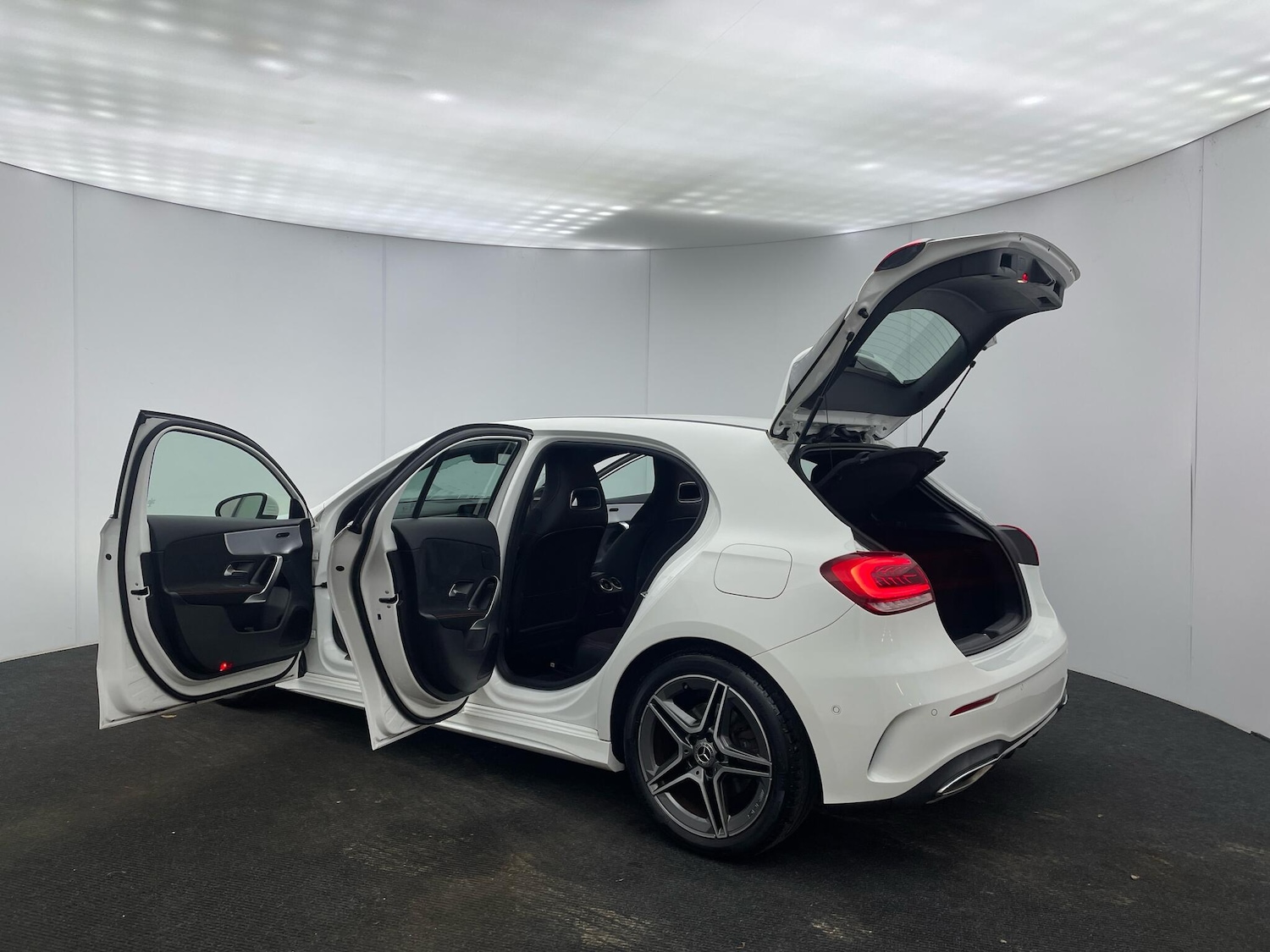 Used Mercedes-Benz A-Class 2019 for sale - 76689062: Photo 34