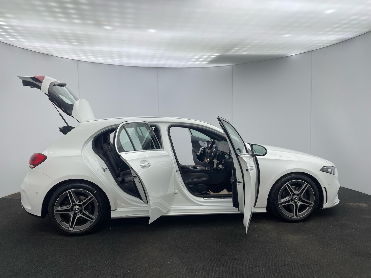 Used Mercedes-Benz A-Class 2019 for sale - 76689062: Photo 39