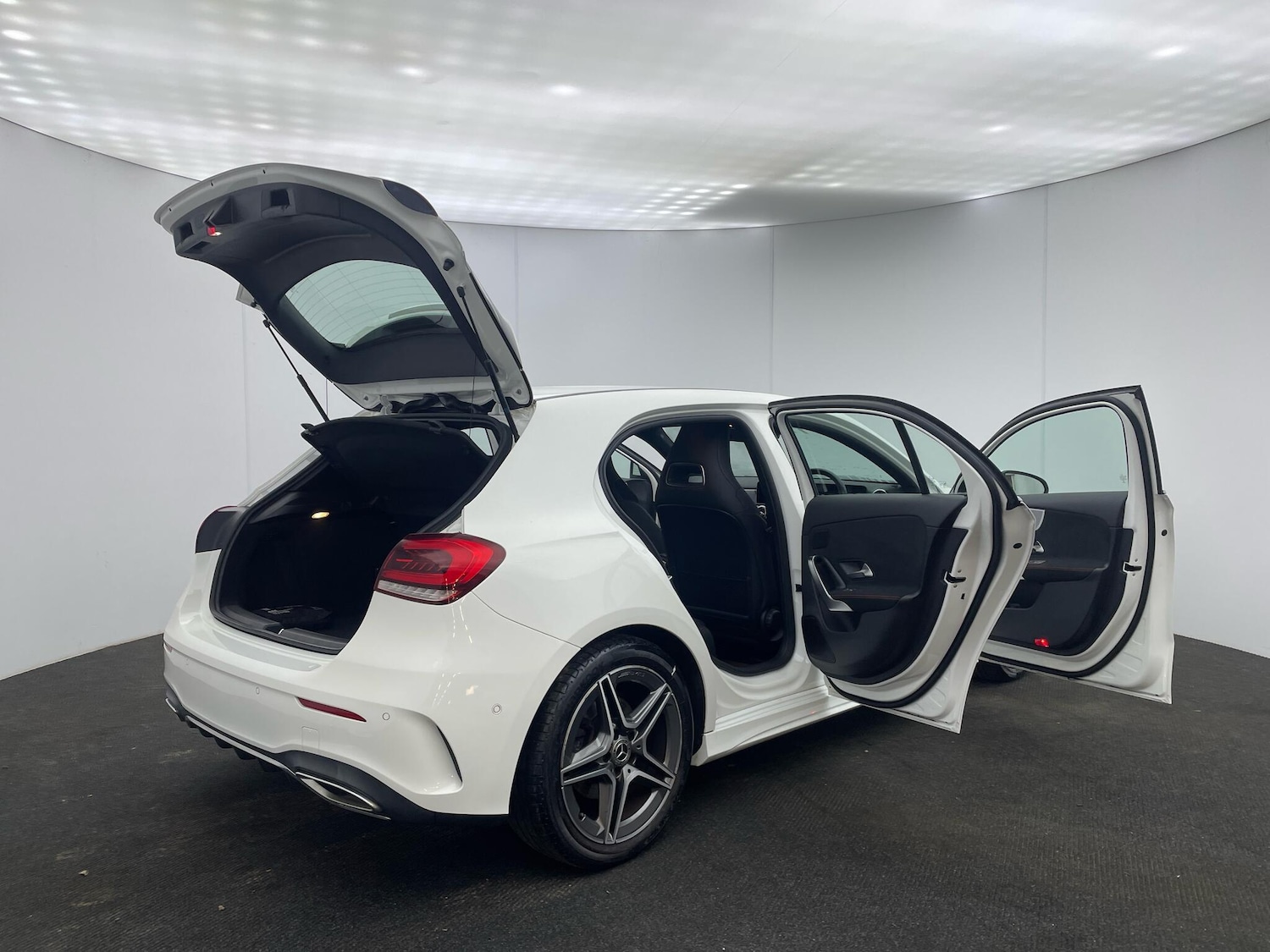 Used Mercedes-Benz A-Class 2019 for sale - 76689062: Photo 40