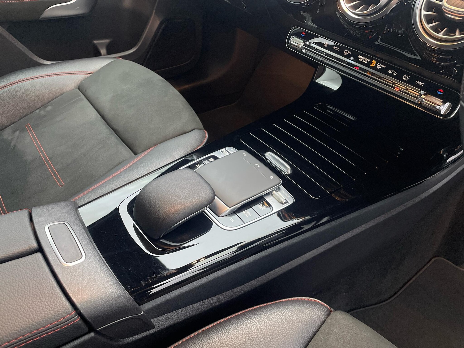 Used Mercedes-Benz A-Class 2019 for sale - 76689062: Photo 8