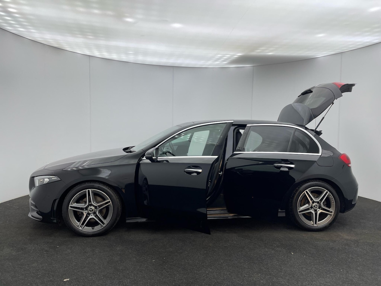 Used Mercedes-Benz A-Class 2019 for sale - 75965699: Photo 15