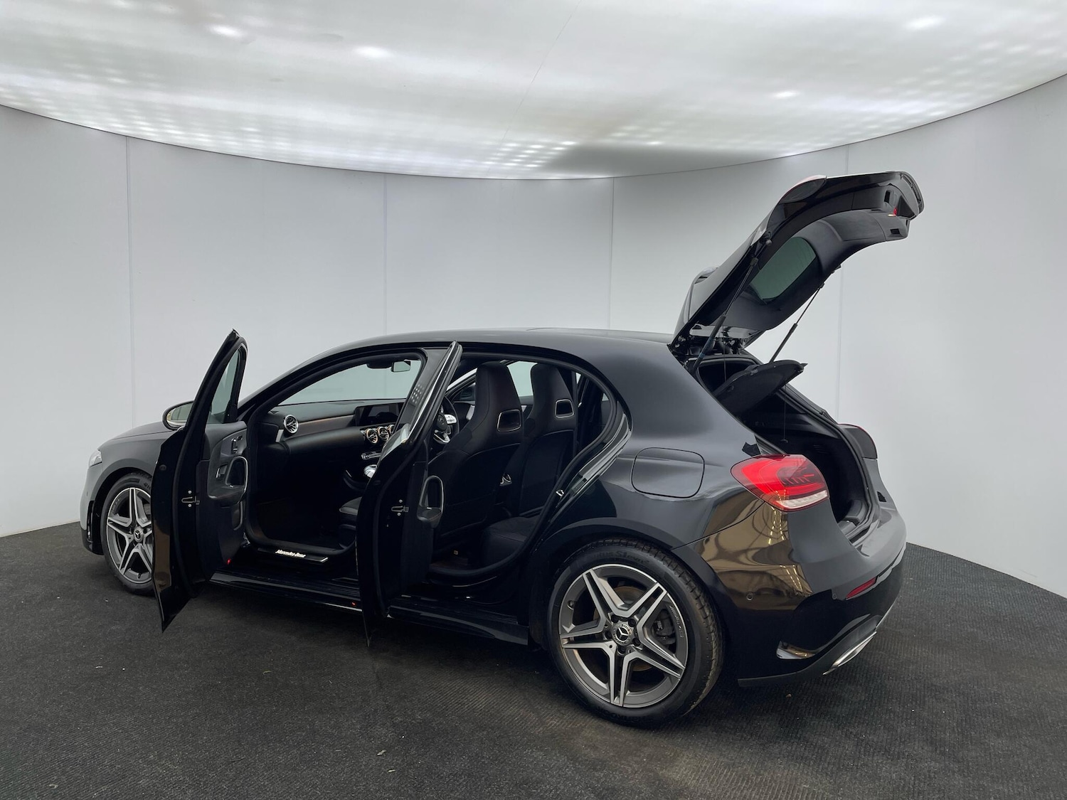 Used Mercedes-Benz A-Class 2019 for sale - 75965699: Photo 16