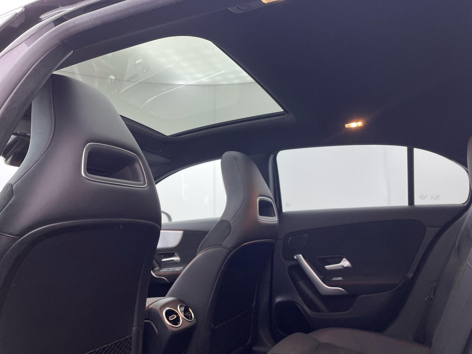 Used Mercedes-Benz A-Class 2019 for sale - 75965699: Photo 34